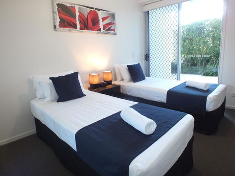 Pacific Marina Apartments - Go Out 39