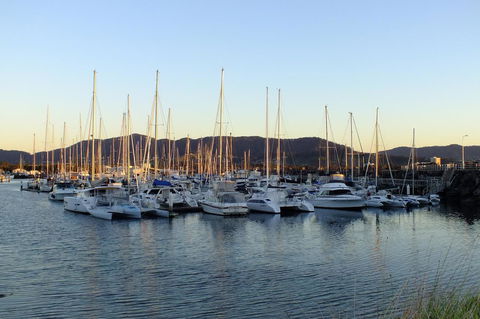 Pacific Marina Apartments - Go Out 21