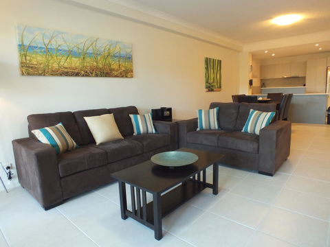 Pacific Marina Apartments - Go Out 27