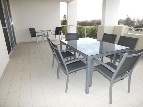 Pacific Marina Apartments - Go Out 23