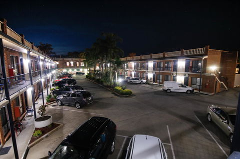 Albury Paddlesteamer Motel - Pubs and Clubs 10