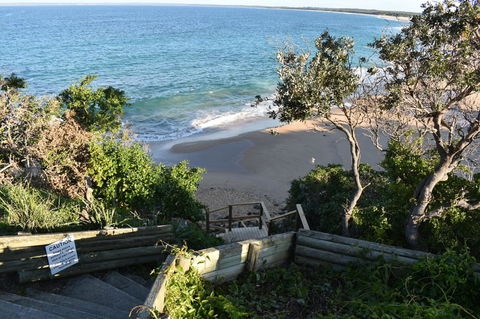 Neptune I Absolute Beachfront I Stunning Views - Pubs and Clubs 38