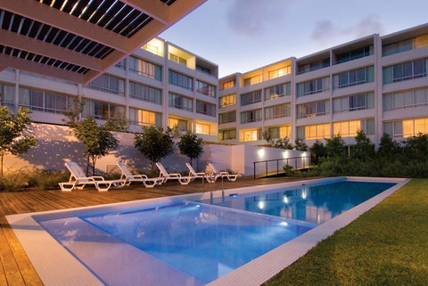 Oaks Nelson Bay Lure Suites - Go Out 0