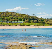 Blue Lagoon Beach Resort - Pubs and Clubs