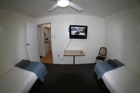 Sleepy Hill Motor Inn - Pubs and Clubs 37