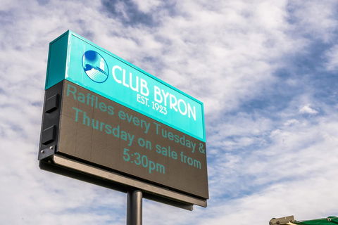 Club Byron Accommodation - Pubs and Clubs 31