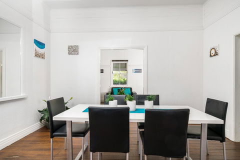 Club Byron Accommodation - Pubs and Clubs 18