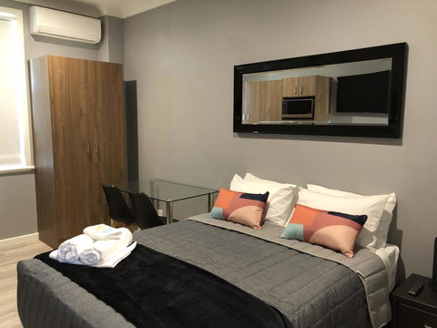 The Mark Studios - Go Out 21