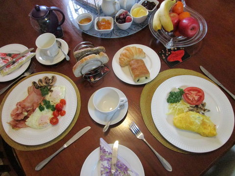 Boot Makers Cottage - Pubs and Clubs 6