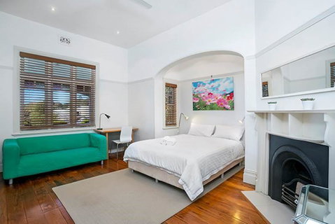 Holiday Home Fairy Bower Road Manly FAB05 - Go Out 2