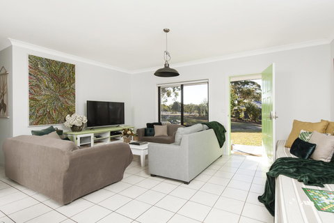 The Woods Farm Jervis Bay - Go Out 44