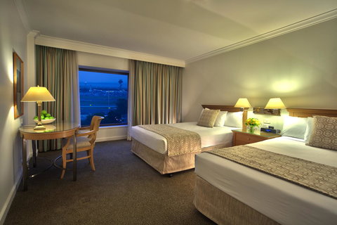 Stamford Plaza Sydney Airport Hotel & Conference Centre - Go Out 7