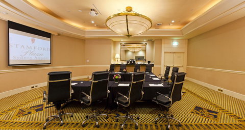 Stamford Plaza Sydney Airport Hotel & Conference Centre - Go Out 24