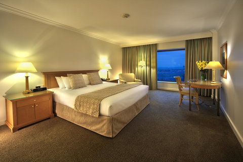 Stamford Plaza Sydney Airport Hotel & Conference Centre - Go Out 1