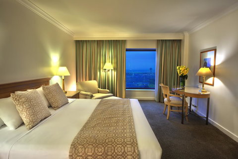 Stamford Plaza Sydney Airport Hotel & Conference Centre - Go Out 11