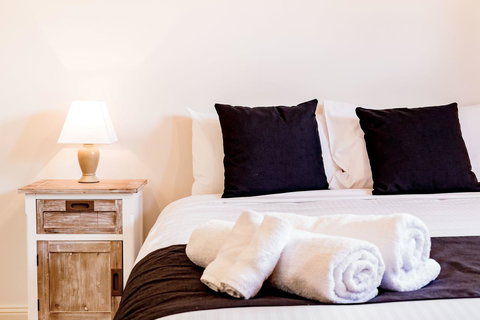 Bundanoon Country Inn Motel - Go Out 25