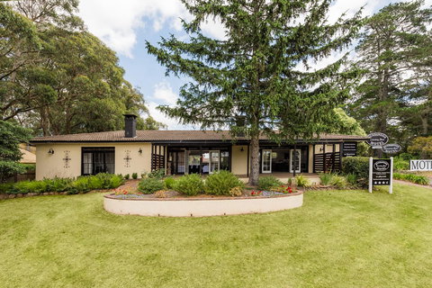 Bundanoon Country Inn Motel - Go Out 42