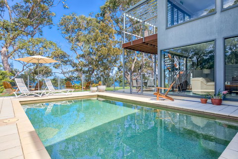 The Edgewater On Greville - Go Out 3
