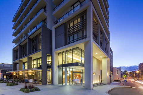 Novotel Newcastle Beach - Go Out 3
