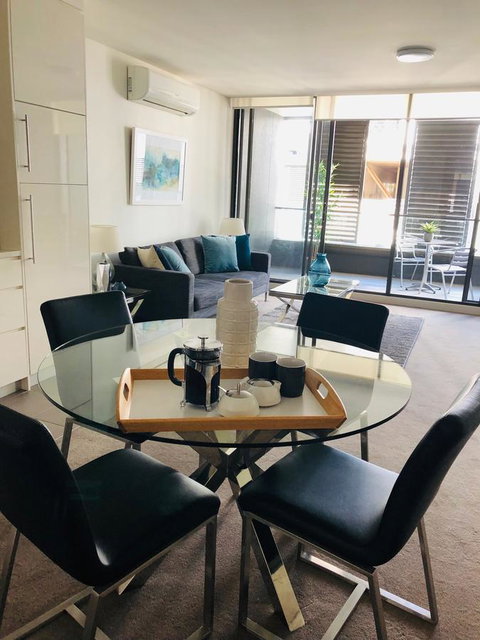 Wyndel Apartments Neutral Bay - The Mint - Go Out 11
