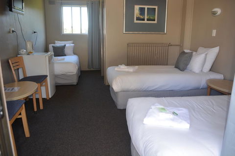 Commercial Hotel Motel Lithgow - Go Out 18