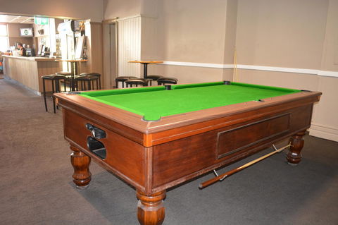 Commercial Hotel Motel Lithgow - Go Out 40