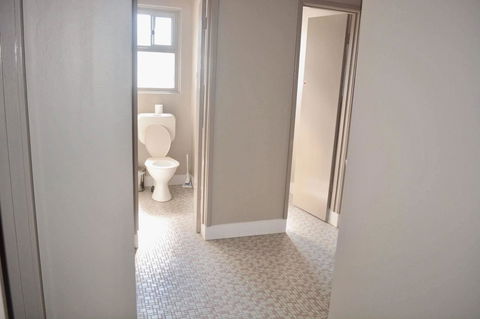 Commercial Hotel Motel Lithgow - Go Out 25