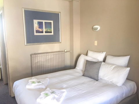 Commercial Hotel Motel Lithgow - Go Out 17