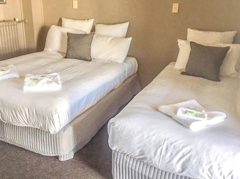 Commercial Hotel Motel Lithgow - Go Out 7