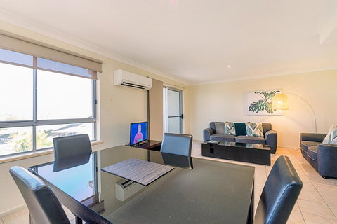 The Observatory Self Contained Apartments - Pubs and Clubs 14