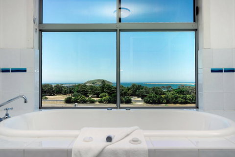 The Observatory Self Contained Apartments - Pubs and Clubs 5