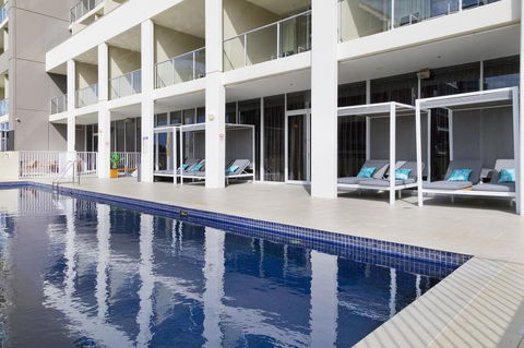 Sage Hotel Wollongong - Pubs and Clubs 36