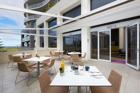 Sage Hotel Wollongong - Pubs and Clubs 31