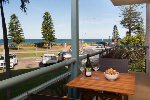 Waterview Beach Apartment - Go Out 13