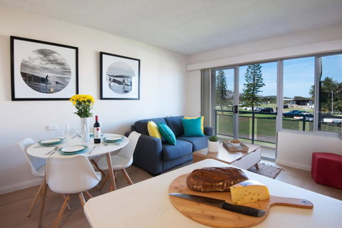 Waterview Beach Apartment - Go Out 6