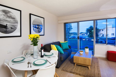 Waterview Beach Apartment - Go Out 2