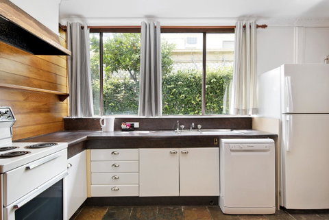 Designer Studios Manly - Go Out 15