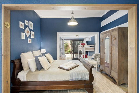 Designer Studios Manly - Go Out 11