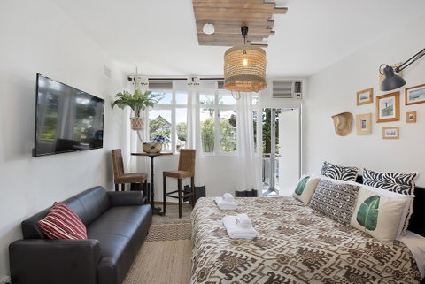 Designer Studios Manly - Go Out 25