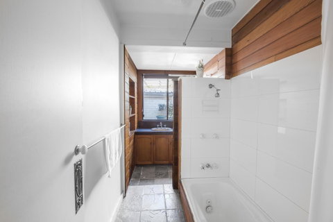 Designer Studios Manly - Go Out 9