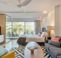 Scandi Beach apartment - Pubs and Clubs