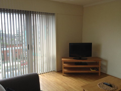 Waterview Apartments - Go Out 12