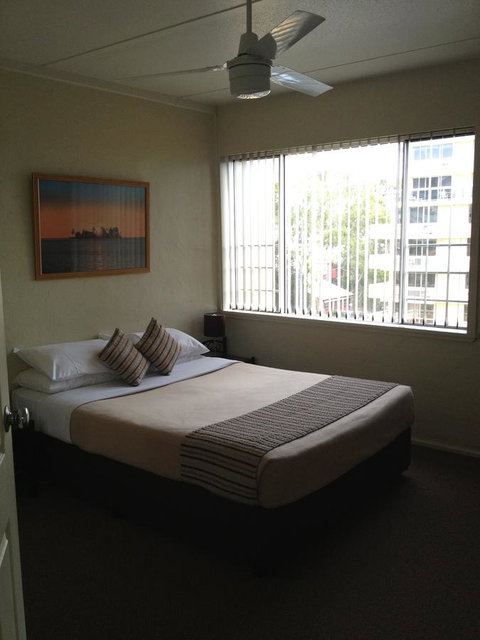 Waterview Apartments - Go Out 8