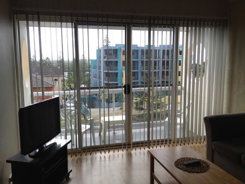 Waterview Apartments - Go Out 6