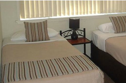 Waterview Apartments - Go Out 20