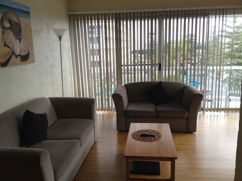 Waterview Apartments - Go Out 14