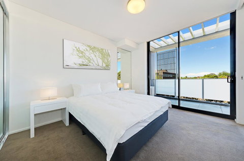 Wyndel Apartments Chatswood - Bertram - Go Out 1