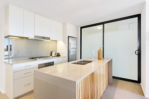 Wyndel Apartments Chatswood - Bertram - Go Out 3