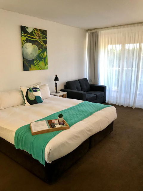 Charlesworth Bay Beach Resort - Go Out 14