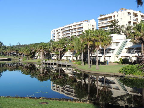 Charlesworth Bay Beach Resort - Go Out 0
